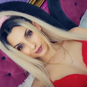 IsabelRose1's MyFreeCams show and profile