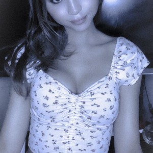 Bbyekaterina's MyFreeCams show and profile