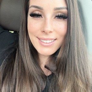 pornos.live PriscillaP livesex profile in findom cams