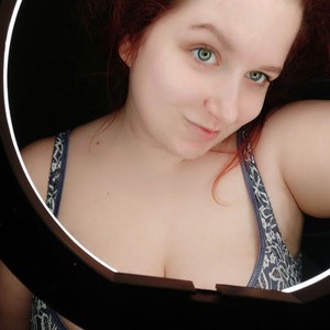 DexyRed's MyFreeCams show and profile