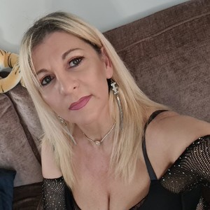 Monika74's MyFreeCams show and profile