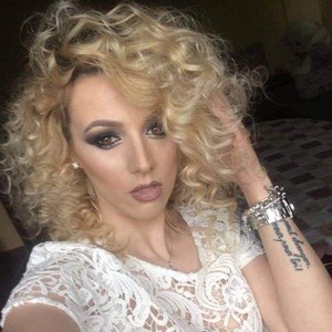 BritneyDivine's MyFreeCams show and profile