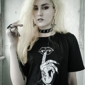 girlsupnorth.com SynthGoddess livesex profile in Goth cams