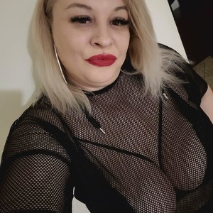 sleekcams.com ButterflyLady livesex profile in fetish cams