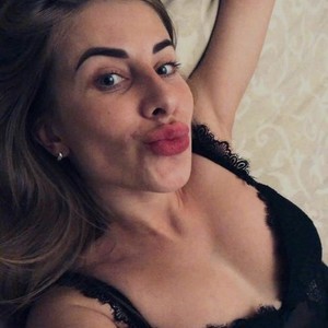 pornos.live SabinaAllford livesex profile in  orgasm cams