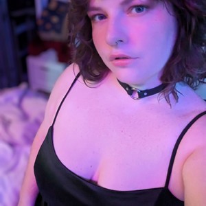 pornos.live RiotReina livesex profile in Lesbian cams