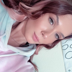 ZRae420's MyFreeCams show and profile