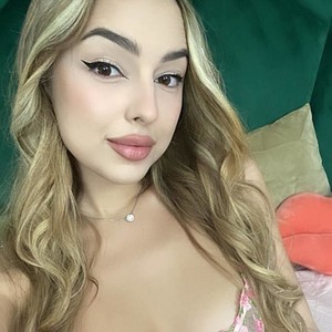 chat room nude ScarletColes
