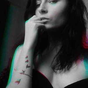 Elena_fery's MyFreeCams show and profile