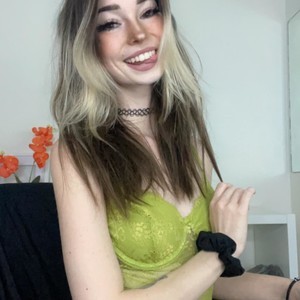 free adult chat now Mia Fern