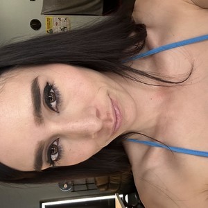 livesex.fan sexyfighterr livesex profile in dp cams