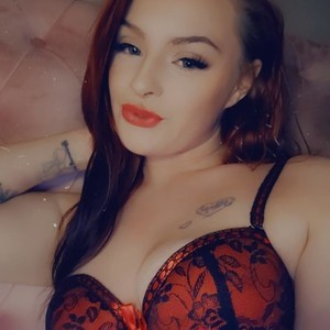 girlsupnorth.com Ellabella2774 livesex profile in petite cams