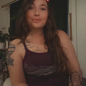 pornos.live CallMeHel livesex profile in Tattoos cams