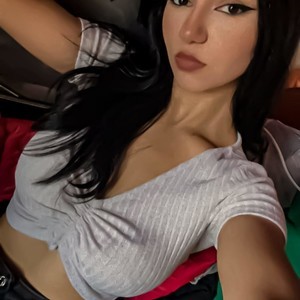sexy chat room CataleyaLuv