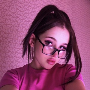 mfc KatieJohnson webcam profile pic via sexcityguide.com