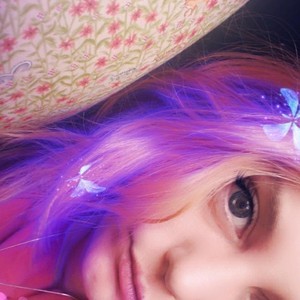 mfc WonderfulGirl webcam profile pic via livesex.fan