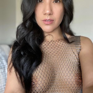 stripchat mirah webcam profile pic via sexcityguide.com