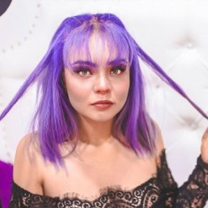 Cam Girl HaelyEvans