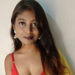 nude amateur online MairaKhan