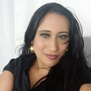 Visit carolinalovee Room