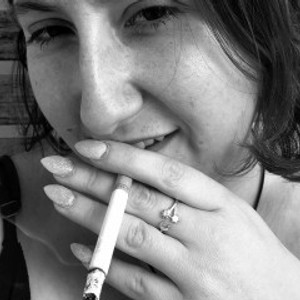 SmokingwithSass's profile picture – Girl on Jerkmate