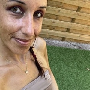 livesex.fan Bamby83 livesex profile in public cams