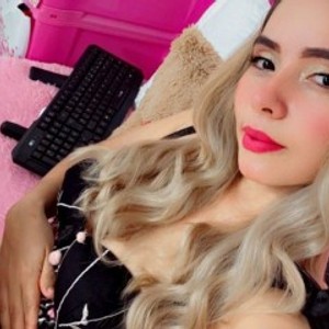 livesex.fan LunaBiely livesex profile in me cams