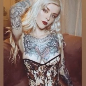 webcam model BlondeScarlettx