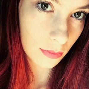 girlsupnorth.com RedheadedRapunzel livesex profile in findom cams