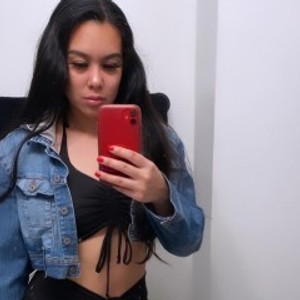 Mixedgirlfromhi webcam profile pic