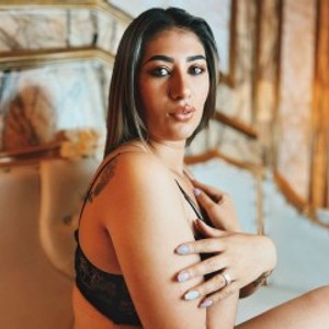 livesex.fan NahomiBlake livesex profile in dominant cams