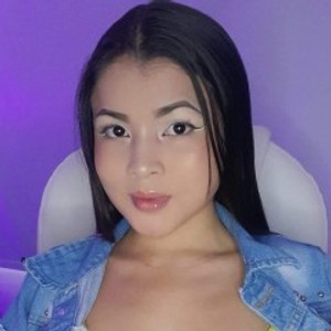 elivecams.com AhylinSevilla livesex profile in bratty-princess cams