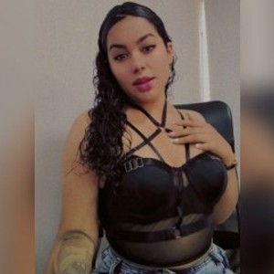 girlsupnorth.com MegaanMoore livesex profile in squirt cams