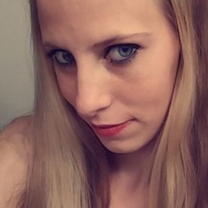 livesex.fan LulubelleKendra livesex profile in dominant cams