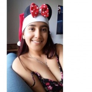 livesex.fan AnnieLilWhirl livesex profile in massage cams