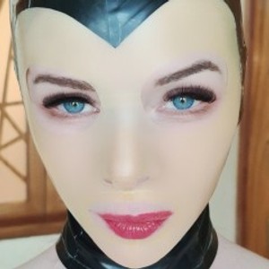 LatexRapture webcam profile pic