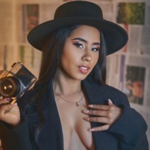 SarayLorenss's profile picture – Girl on Jerkmate