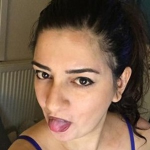 pornos.live BgorgeousUK livesex profile in tits cams