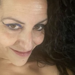 QueenAdorationofCock webcam profile pic