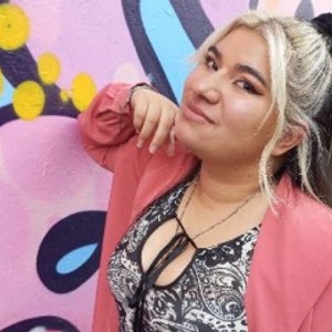 YisArias's profile picture – Girl on Jerkmate