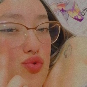 Visit sammysquiirt22 Room