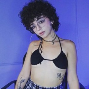 livesex.fan MaaryHell livesex profile in dp cams