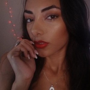 girlsupnorth.com Sweeetbia livesex profile in skinny cams