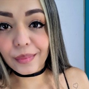 sleekcams.com KATHIACHEM livesex profile in dancing cams