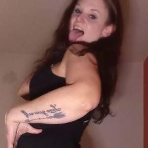 ImabrunetteMakemewet23's profile picture – Girl on Jerkmate