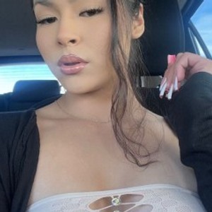 girlsupnorth.com YinYangBabe livesex profile in chatting cams