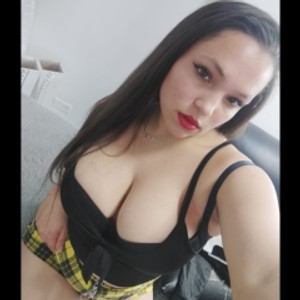 CharlotteHale webcam profile