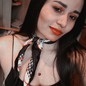 livesex.fan SkinnyLuna livesex profile in petite cams