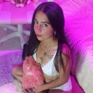 livesex.fan Catalinamiles livesex profile in petite cams