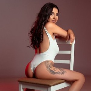 livesex.fan AlmaNavarro livesex profile in joi cams